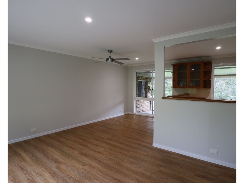 10 Eversham Drive, Modanville NSW 2480