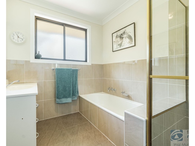 4 Kaanapahali Avenue, Richmond Hill NSW 2480