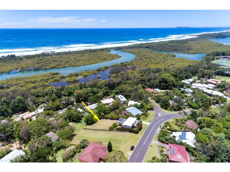 8 Yengarie Way, Ocean Shores NSW 2483