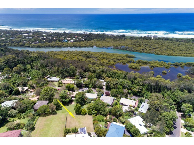 8 Yengarie Way, Ocean Shores NSW 2483