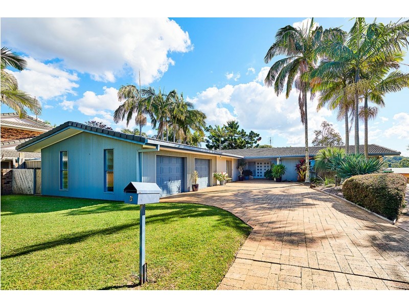 3 Tathra Glen, Ocean Shores NSW 2483