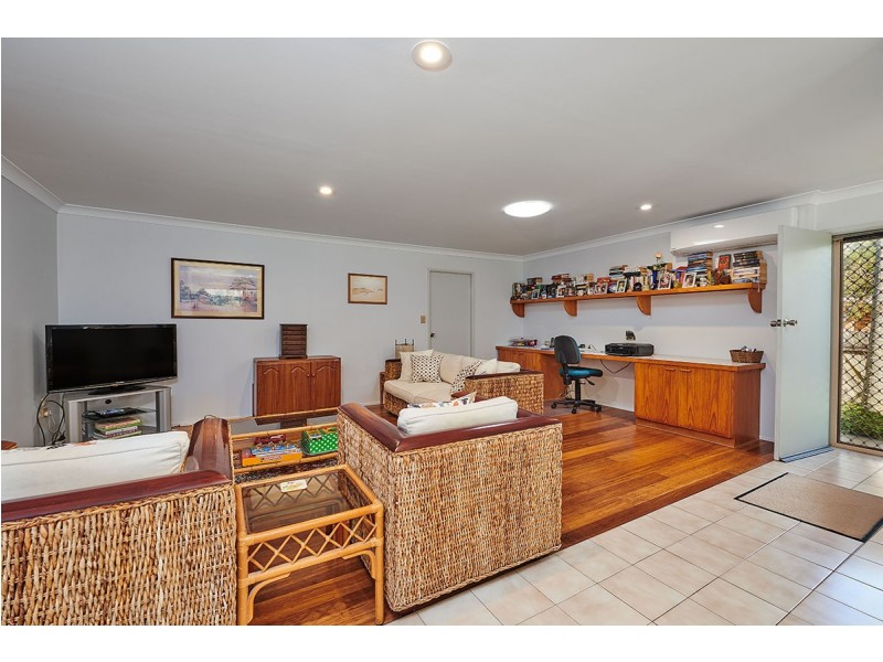 3 Tathra Glen, Ocean Shores NSW 2483