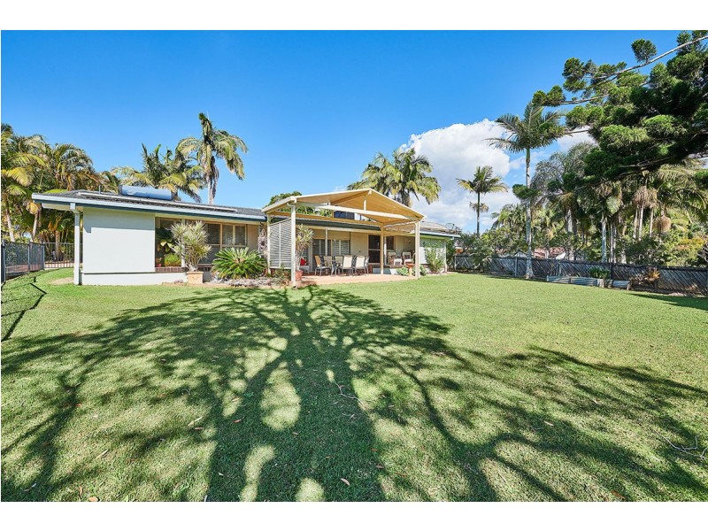 3 Tathra Glen, Ocean Shores NSW 2483