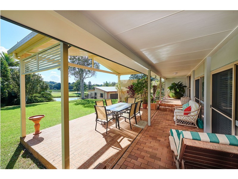 3 Tathra Glen, Ocean Shores NSW 2483