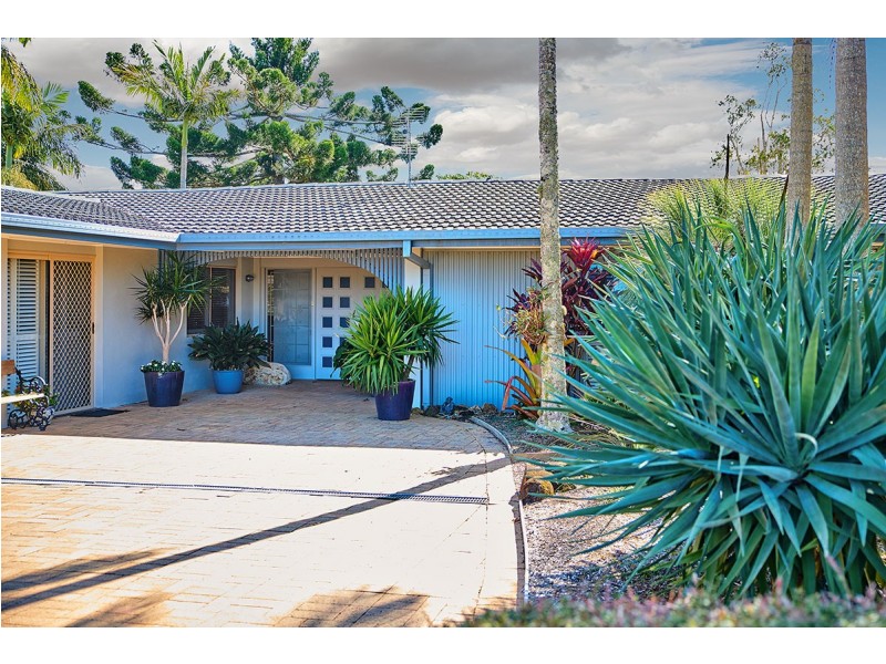 3 Tathra Glen, Ocean Shores NSW 2483