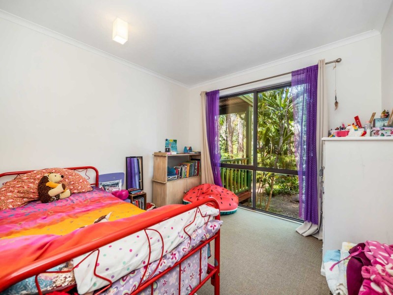 40 Matong Drive, Ocean Shores NSW 2483