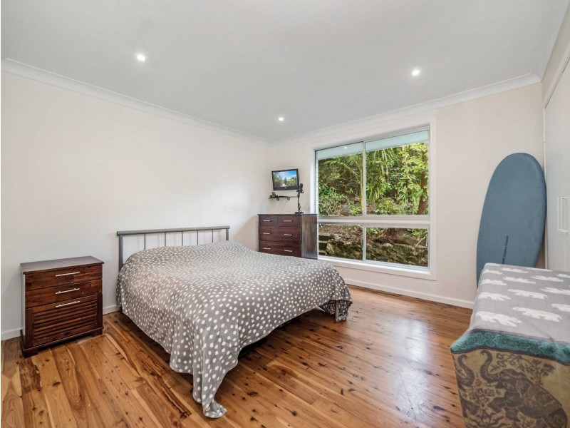20 Rajah Road, Ocean Shores NSW 2483