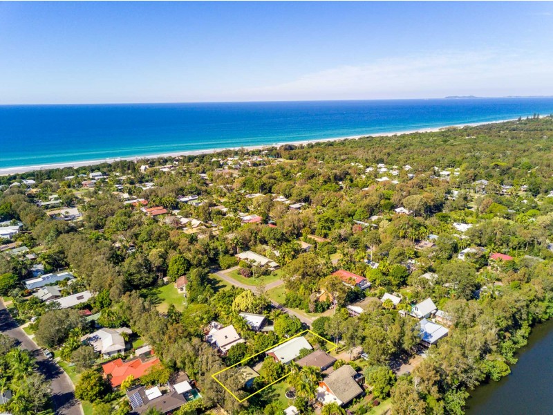33 Gloria Street, South Golden Beach NSW 2483