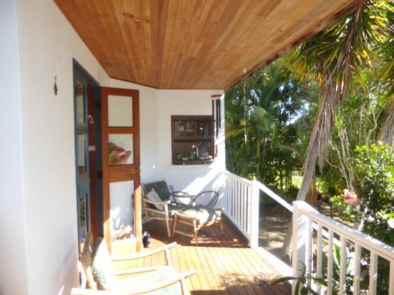 33 Gloria Street, South Golden Beach NSW 2483