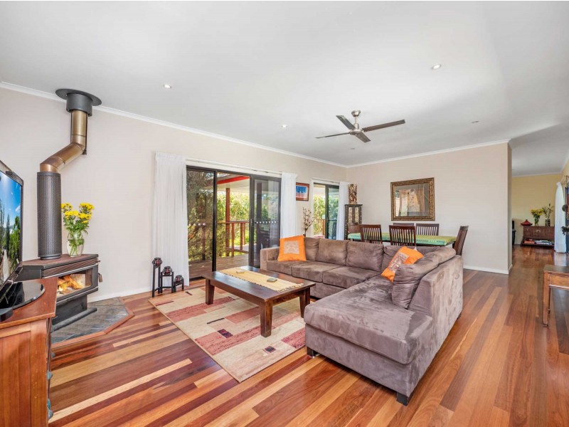 7 Wattar Court, Ocean Shores NSW 2483