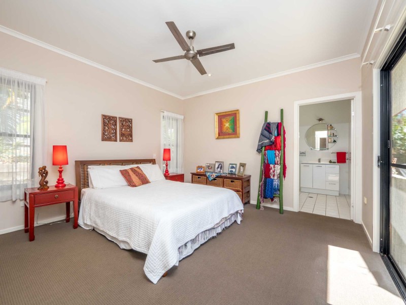 7 Wattar Court, Ocean Shores NSW 2483