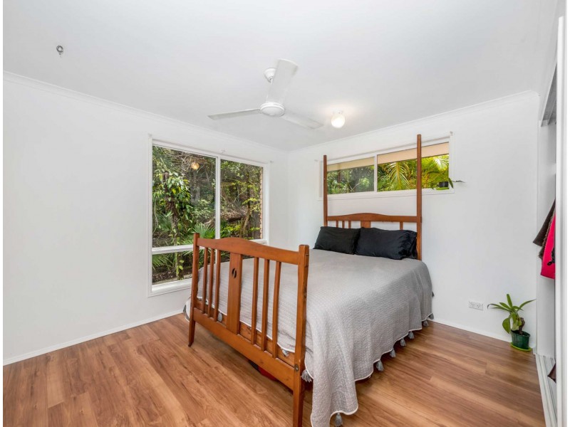 10 Gin Gin Crescent, Ocean Shores NSW 2483