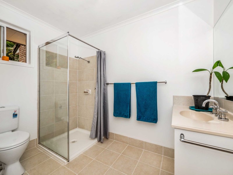 10 Gin Gin Crescent, Ocean Shores NSW 2483