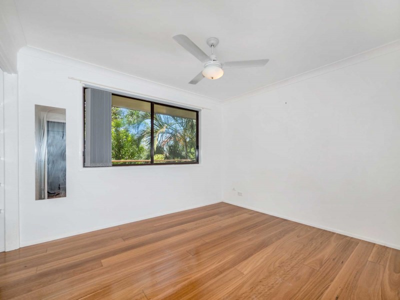 8 Gilba Avenue, Ocean Shores NSW 2483