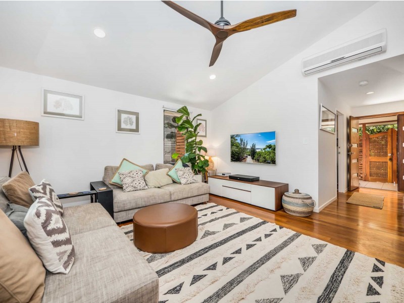 4/4 Halyard Court, Ocean Shores NSW 2483