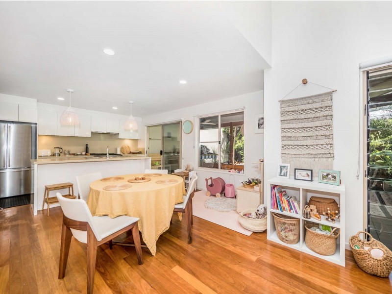 4/4 Halyard Court, Ocean Shores NSW 2483