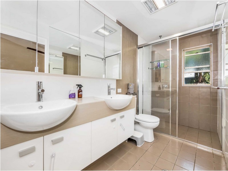 4/4 Halyard Court, Ocean Shores NSW 2483