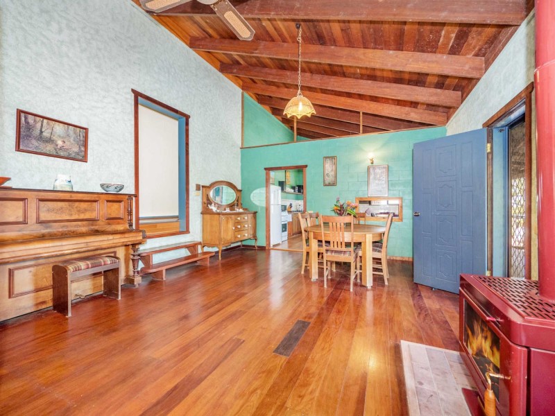 23 Sheaffes Road, Goonengerry NSW 2482