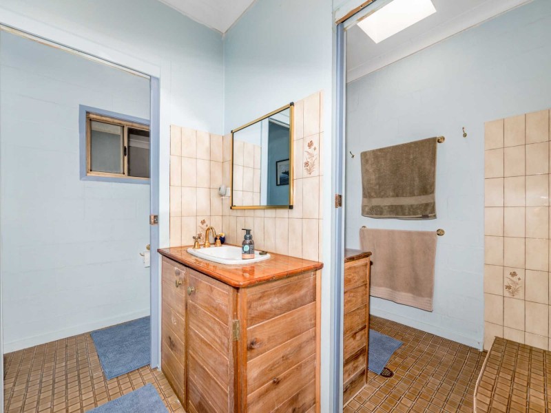 23 Sheaffes Road, Goonengerry NSW 2482