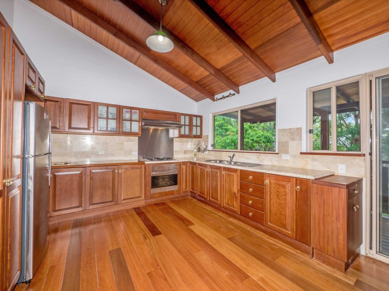 41 Matong Drive, Ocean Shores NSW 2483