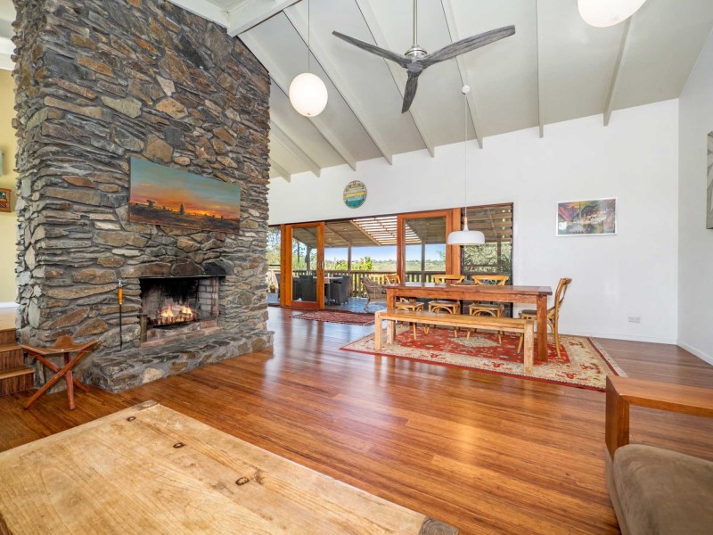 4 Woggoon Terrace, Ocean Shores NSW 2483