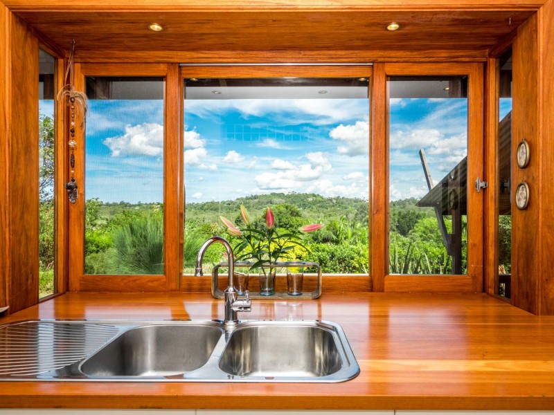 4 Woggoon Terrace, Ocean Shores NSW 2483