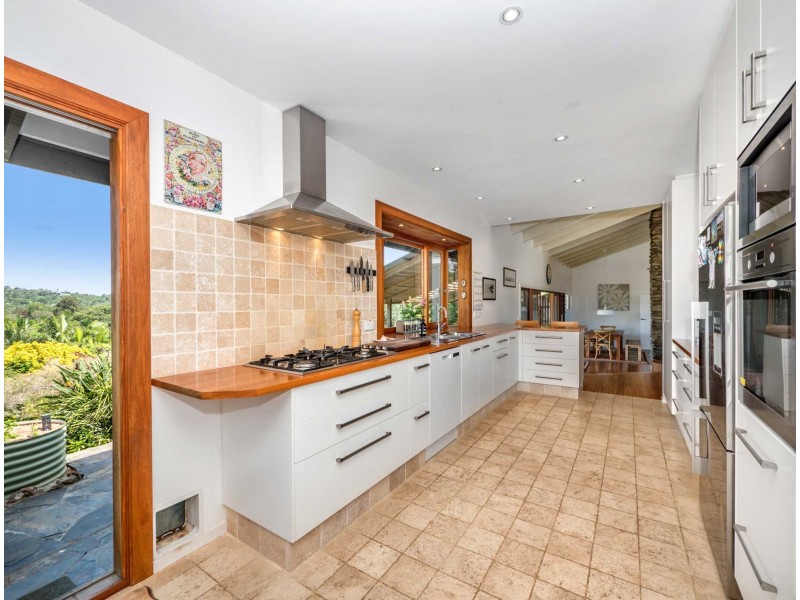 4 Woggoon Terrace, Ocean Shores NSW 2483
