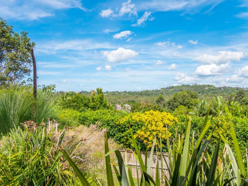 4 Woggoon Terrace, Ocean Shores NSW 2483