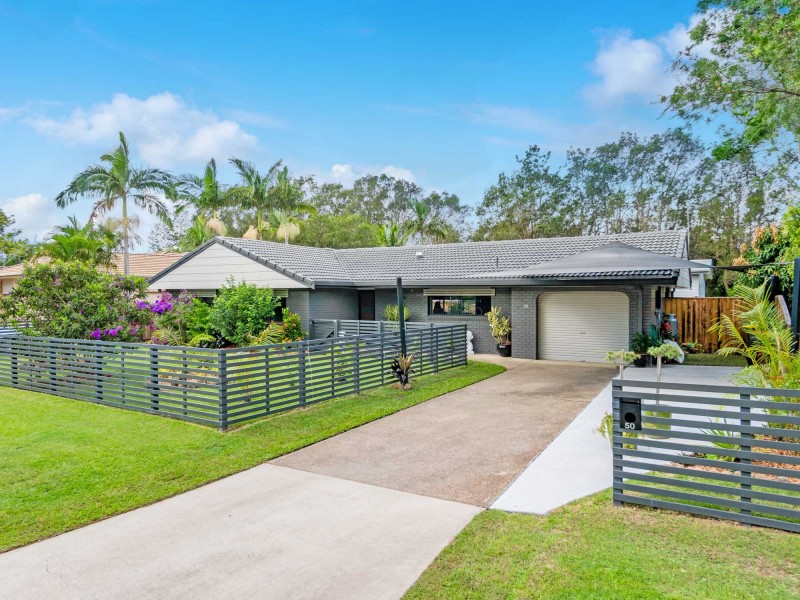 1/50 Balemo Drive, Ocean Shores NSW 2483