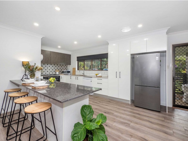 1/50 Balemo Drive, Ocean Shores NSW 2483