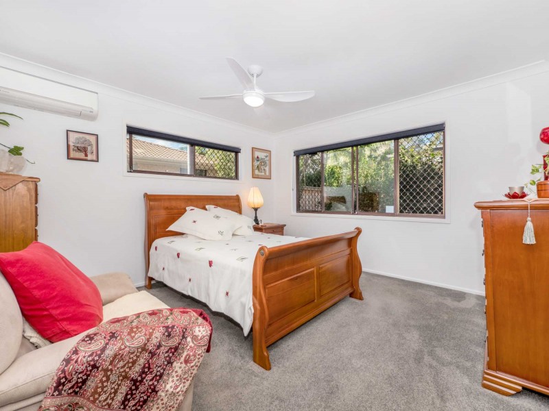 1/50 Balemo Drive, Ocean Shores NSW 2483