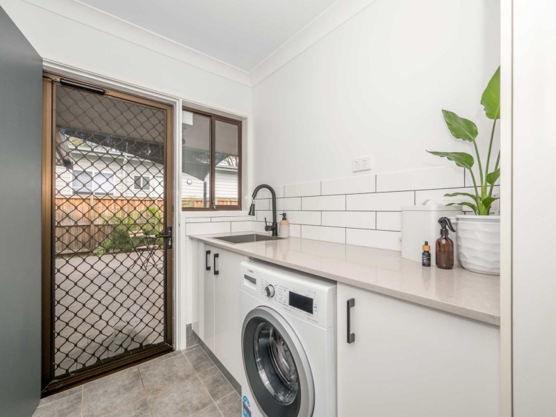 1/50 Balemo Drive, Ocean Shores NSW 2483