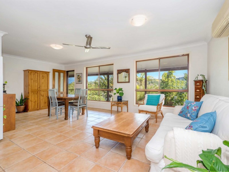 2 Woggoon Terrace, Ocean Shores NSW 2483