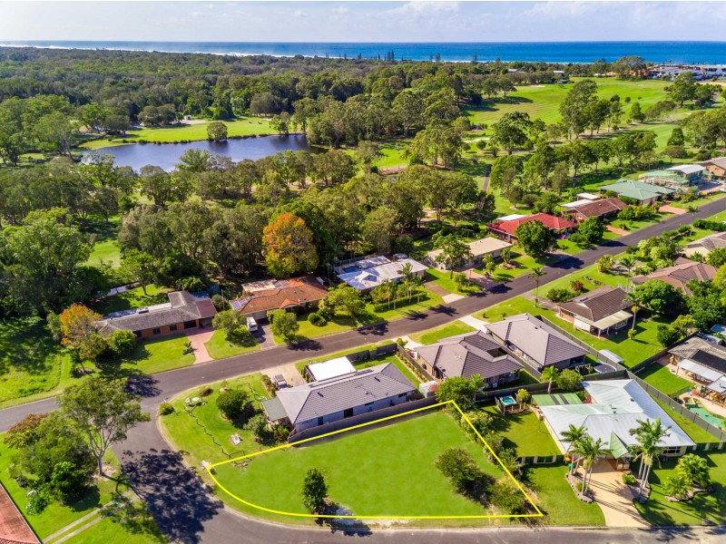 36 Bulgoon Crescent, Ocean Shores NSW 2483