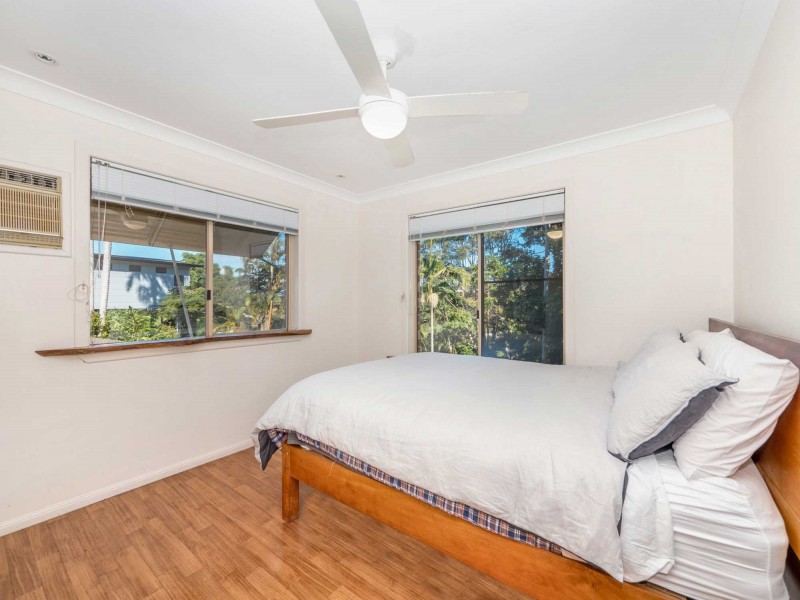 7 Yackatoon Court, Ocean Shores NSW 2483