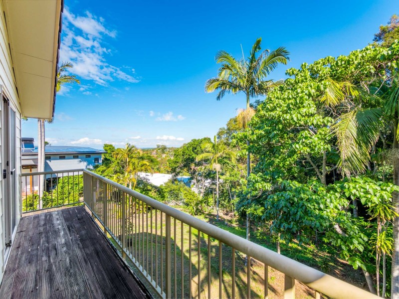 7 Yackatoon Court, Ocean Shores NSW 2483