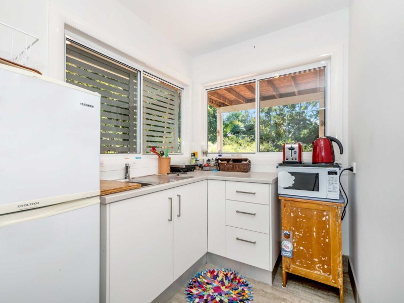 18A Warrambool Road, Ocean Shores NSW 2483