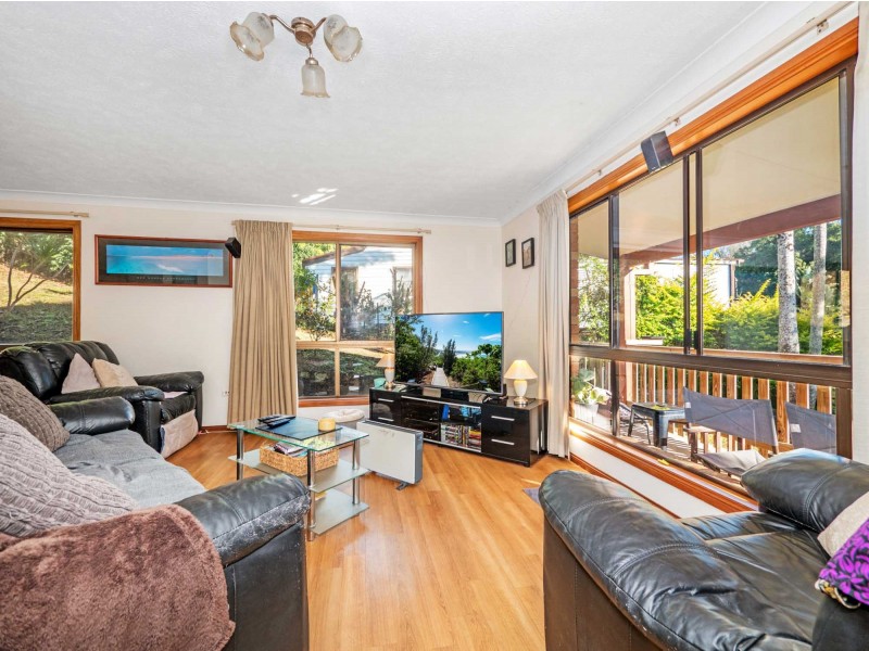 2 Matong Drive, Ocean Shores NSW 2483