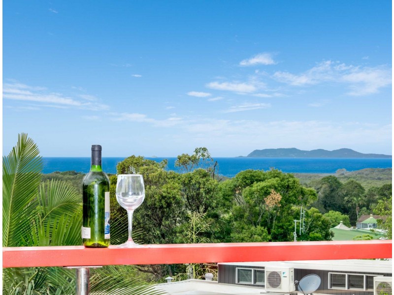 3 Yackatoon Court, Ocean Shores NSW 2483