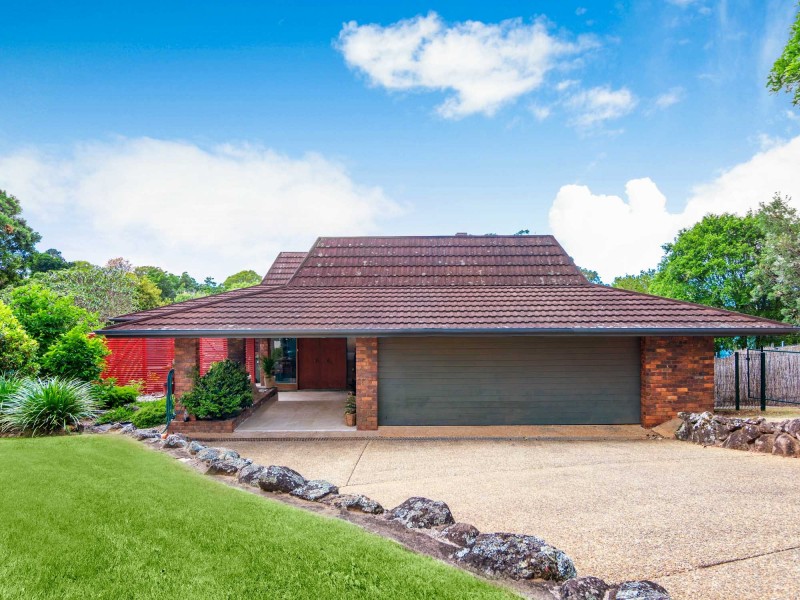 3 Yackatoon Court, Ocean Shores NSW 2483