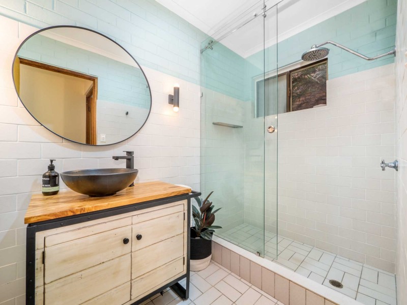 3 Yackatoon Court, Ocean Shores NSW 2483