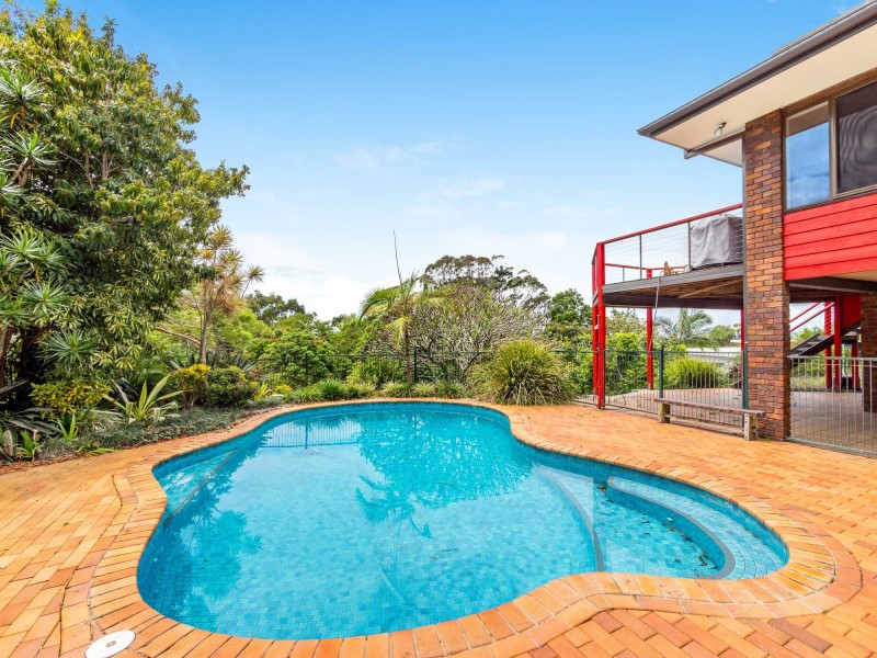 3 Yackatoon Court, Ocean Shores NSW 2483