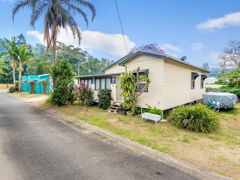 33 Broadway, Burringbar NSW 2483