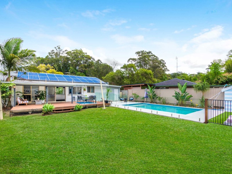 6 Mundurra Avenue, Ocean Shores NSW 2483