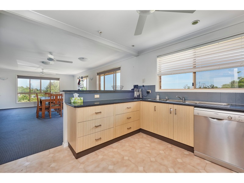 9 Jarrah Crescent, Ocean Shores NSW 2483