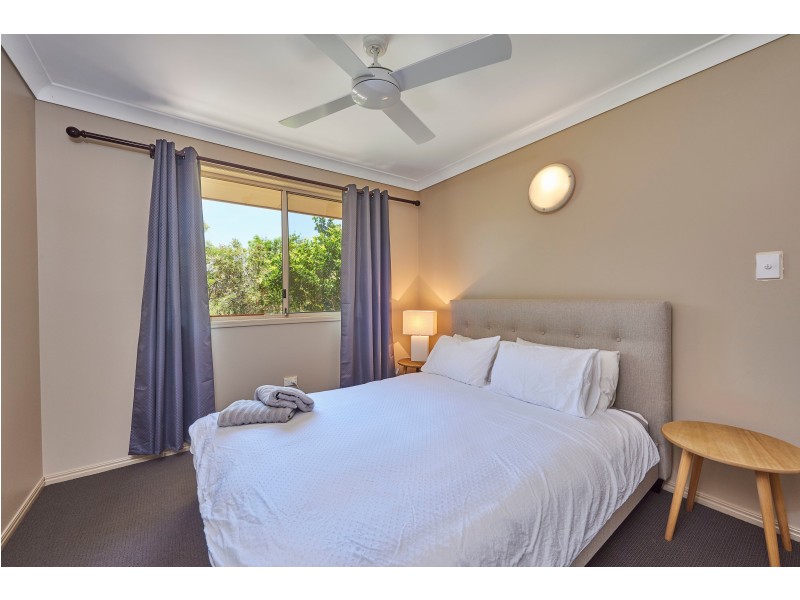 9 Jarrah Crescent, Ocean Shores NSW 2483