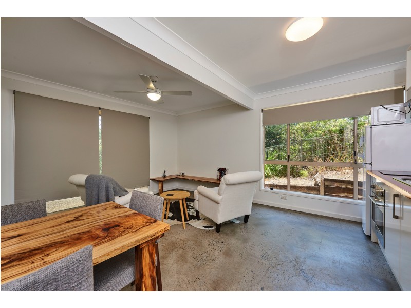 9 Jarrah Crescent, Ocean Shores NSW 2483