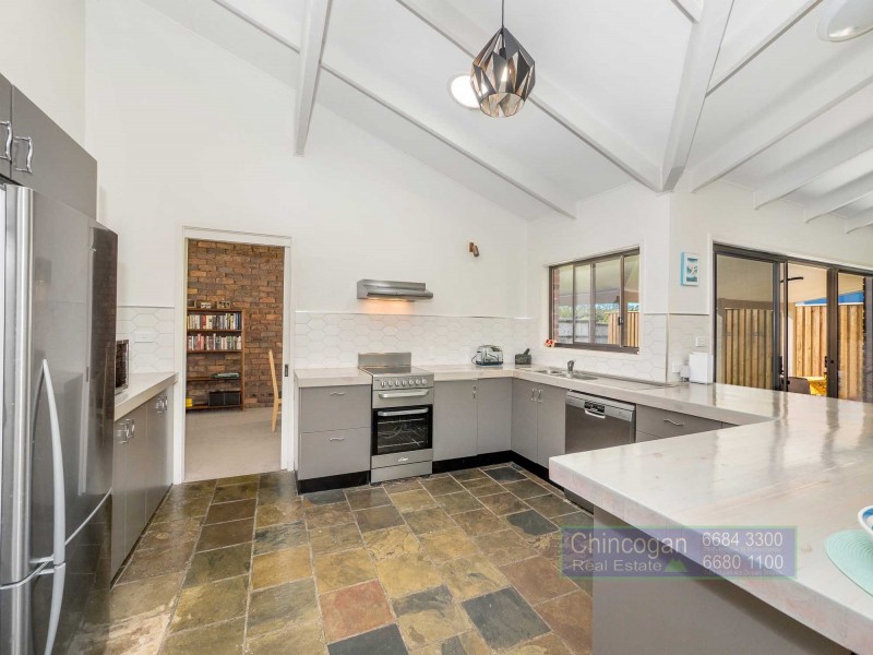 62 Balemo Drive, Ocean Shores NSW 2483