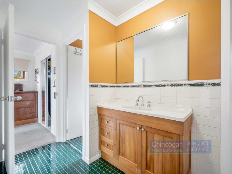 2 Yamble Drive, Ocean Shores NSW 2483