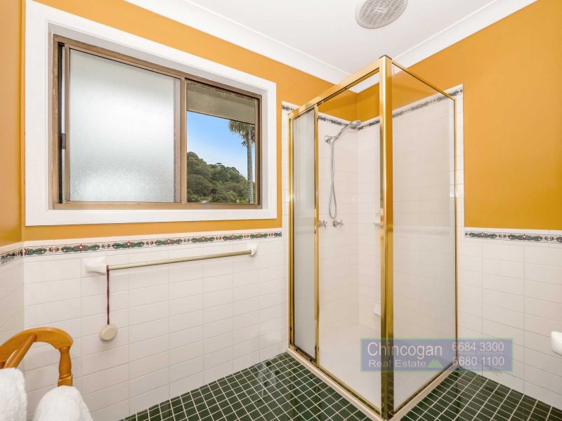 2 Yamble Drive, Ocean Shores NSW 2483